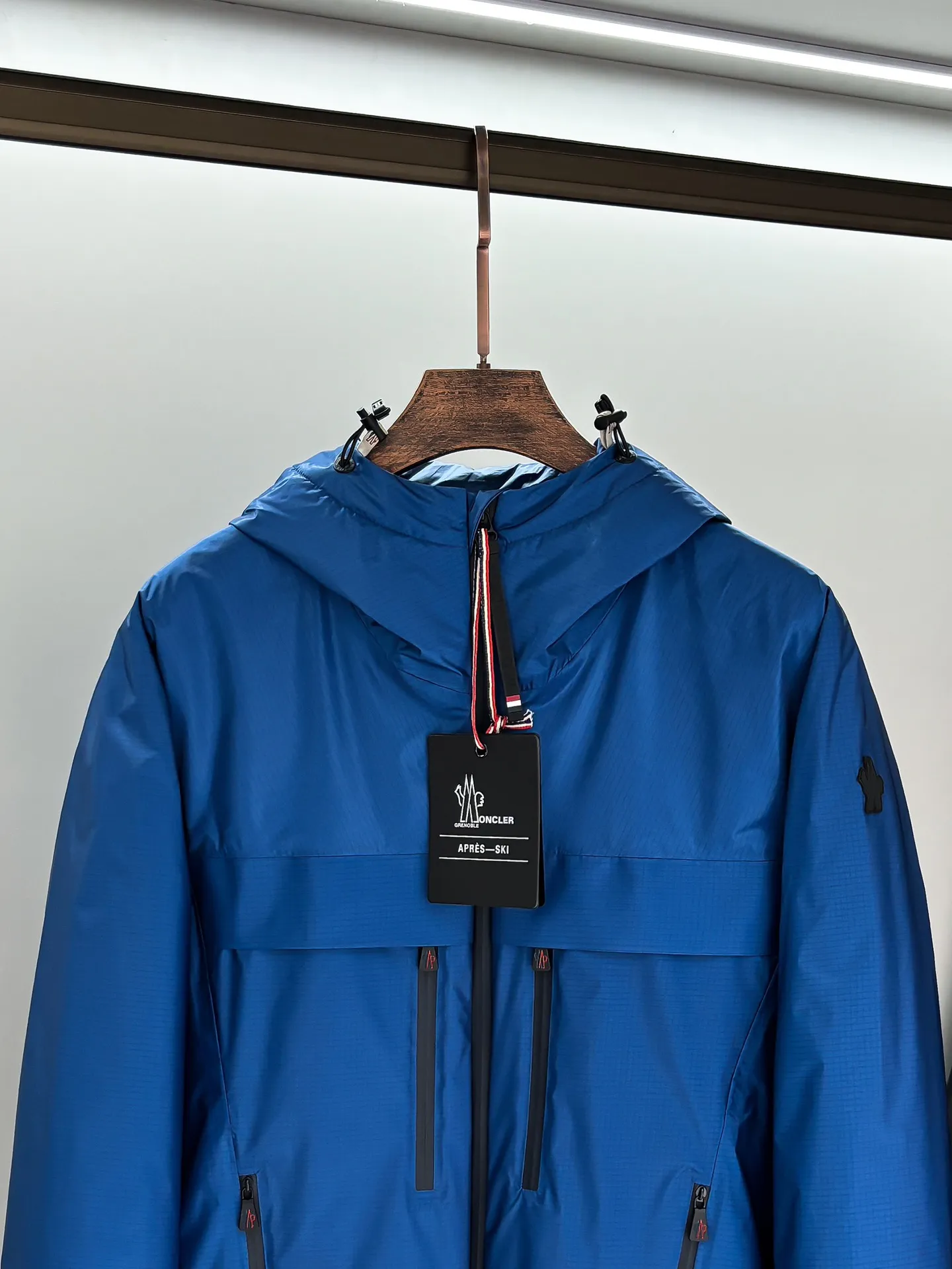 )Moncler New Arrival THURN ： ⛷️ ， ， ， ， ！ ！ ， ， ， ， ， ， ， ， 。 ✨ Classic ， 。 ✨ 䄂 ✨ ✨ ✨ ， ✨ Classic Black ， ， ！ Factory Quality ！ ， ！ ， ！ ！ ！ ， ， ， 。 : Black/ 24008Size ：1 -4 1 ： 122cm- 72cm- 81cm 2 ： 126cm- 73cm- 82cm 3 ： 130cm- 74cm- 83cm